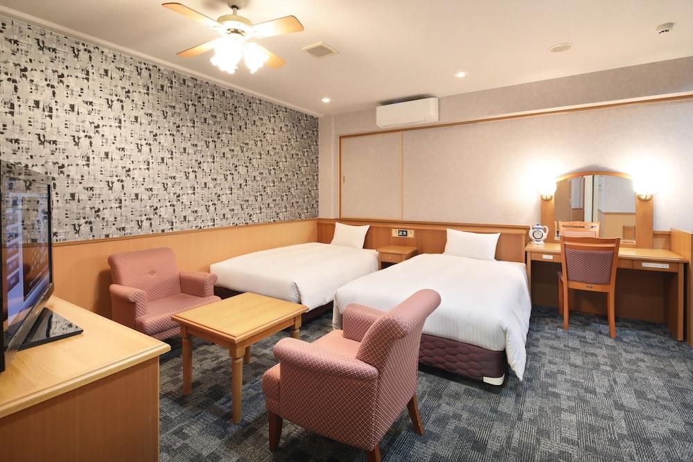 Green Rich Hotel Aso Kumamoto Airport מראה חיצוני תמונה