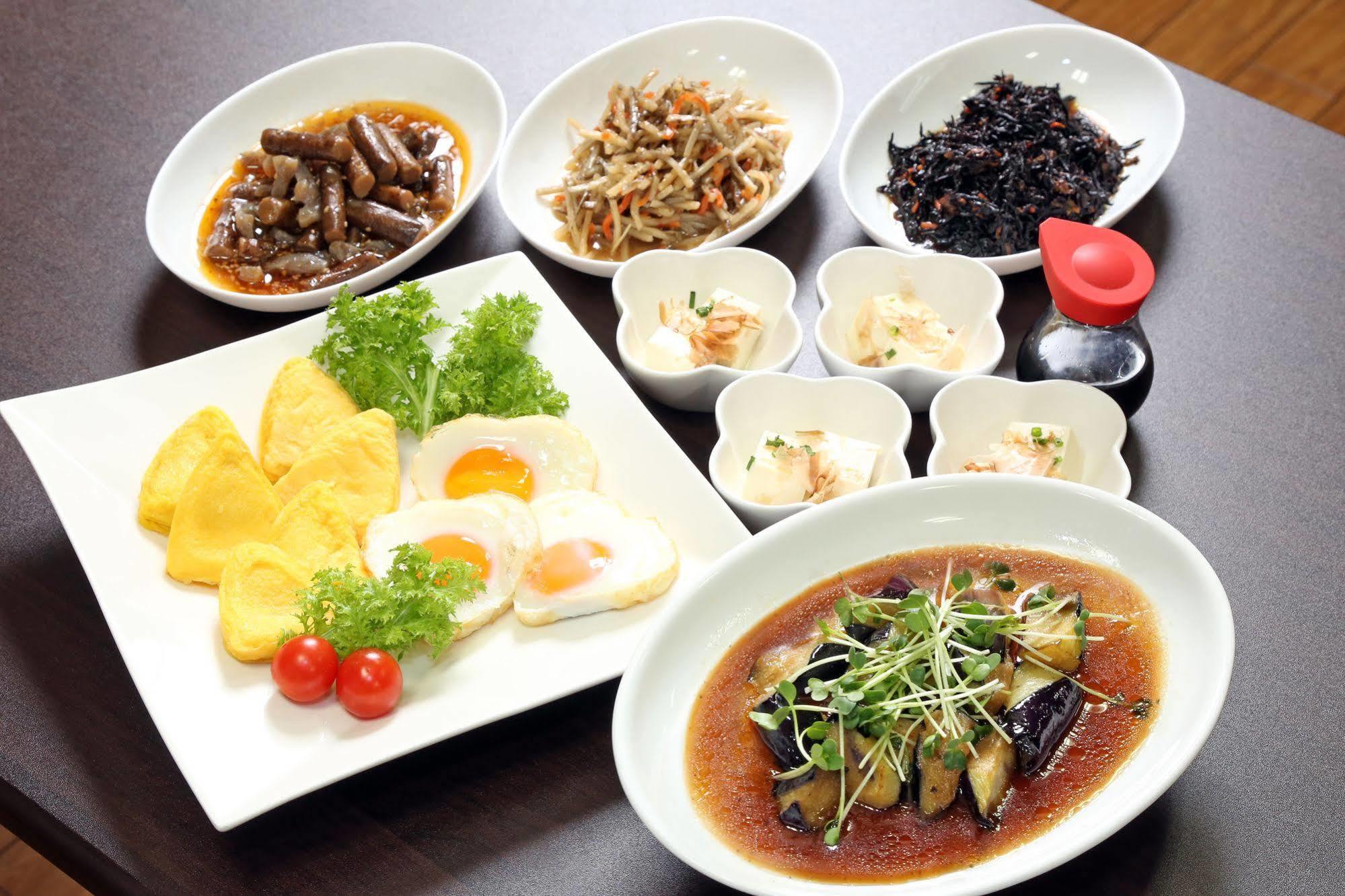 Green Rich Hotel Aso Kumamoto Airport מראה חיצוני תמונה